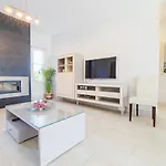 Cubo's Casa Flor High Privacy & Pool Feriehus