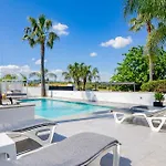 Cubo's Casa Flor High Privacy & Pool